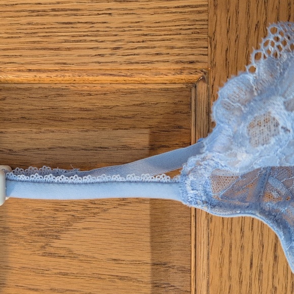 Victoria's Secret Body by Victoria bra, 34B, new - Picture 5 of 10